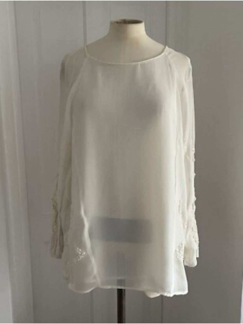 Zara Basic Cream Embroidered Beaded Boho Blouse Size Medium